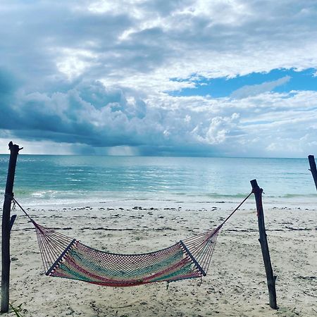 Mbuyuni Beach Village Jambiani  Luaran gambar