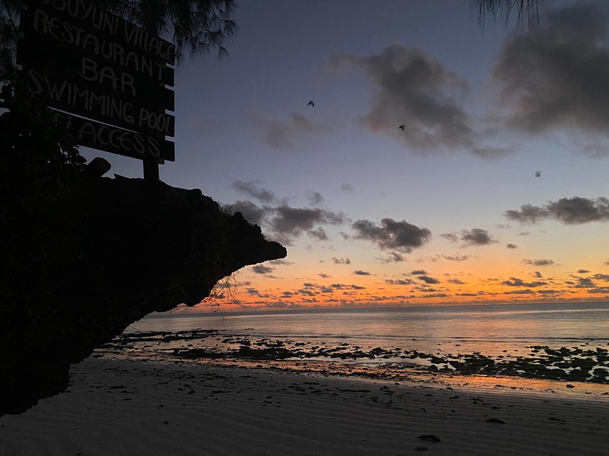 Mbuyuni Beach Village Jambiani  Luaran gambar